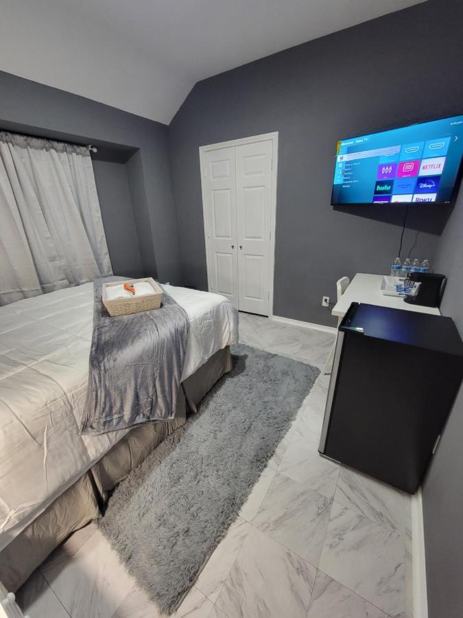 Nice & Cozy Bedroom At Gp'S Grand Prairie Exterior photo